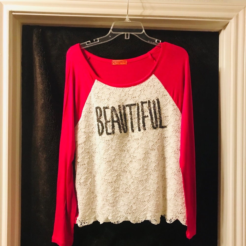 long sleeves red and white top.
